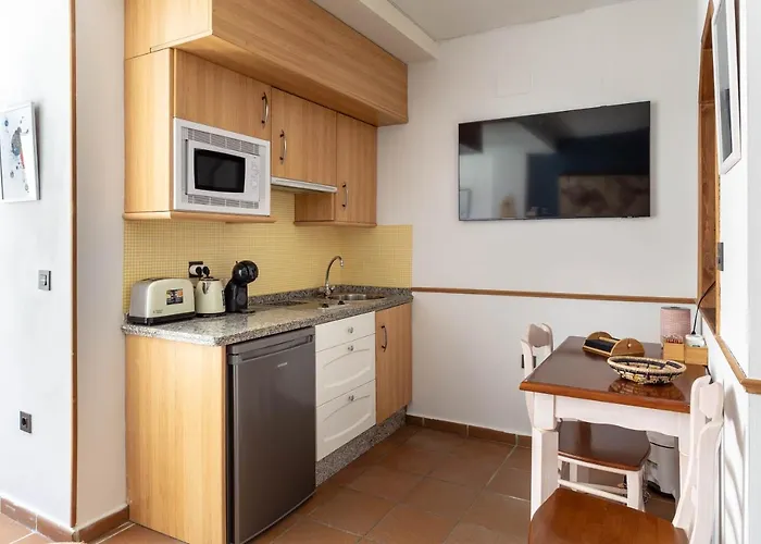 Daire Acogedor Estudio En Parking Gratis *